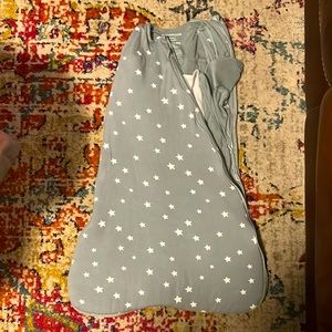 Gunamuna infant swaddle